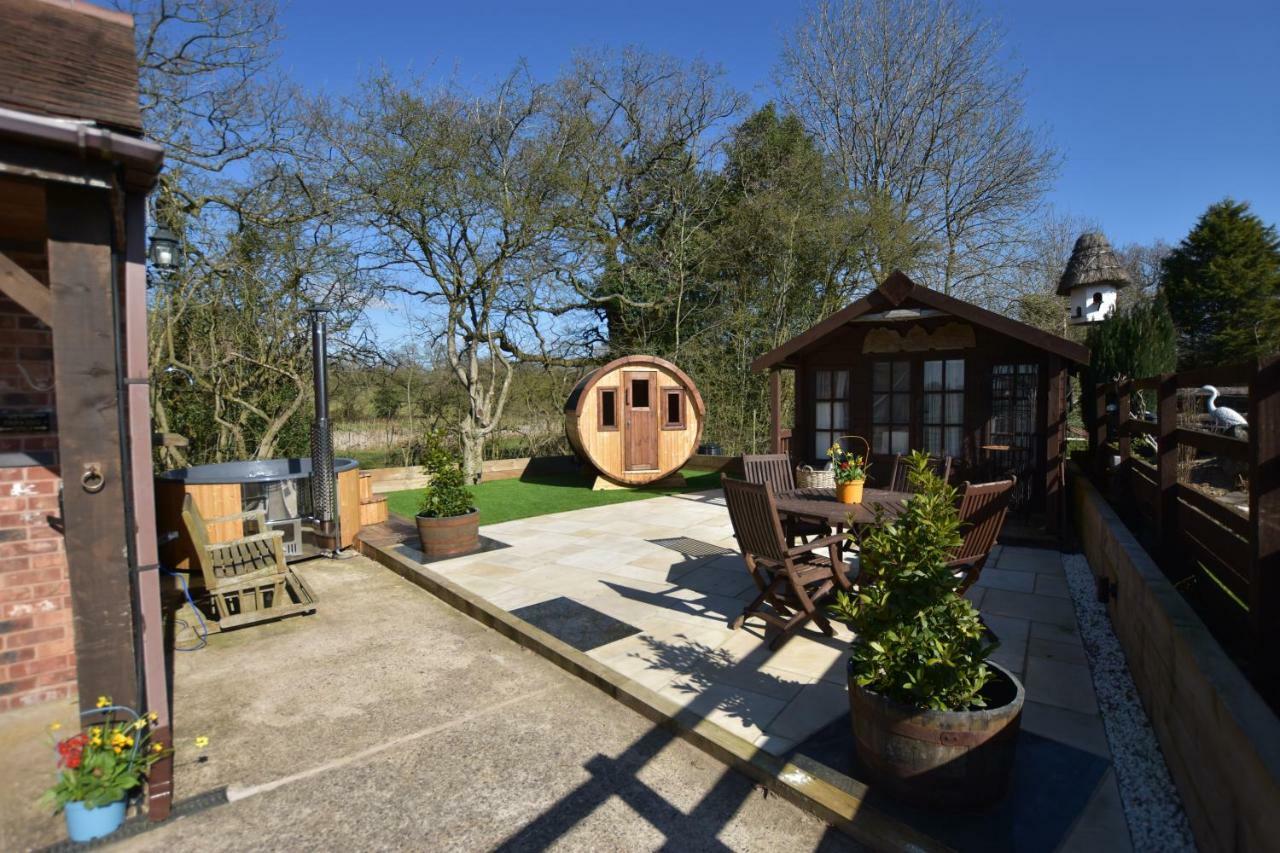 Oak Tree Stables Cottage Birmingham Exteriér fotografie